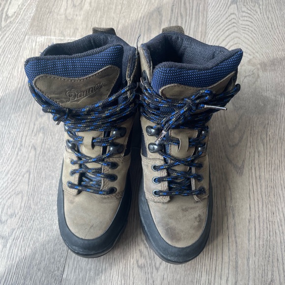 Vibram sole danner boot - Picture 2 of 7